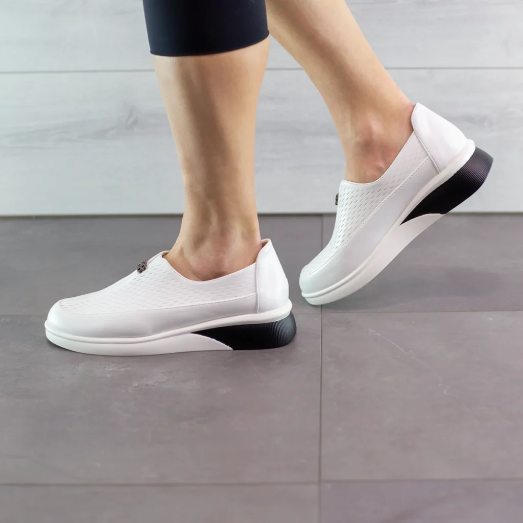 Дамски обувки