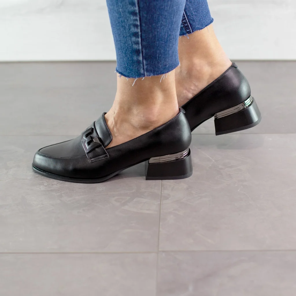 Дамски обувки