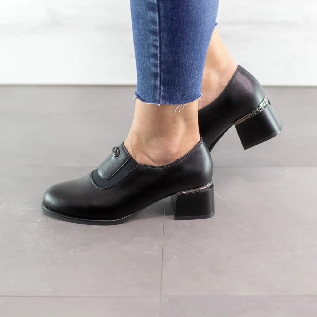 Дамски обувки