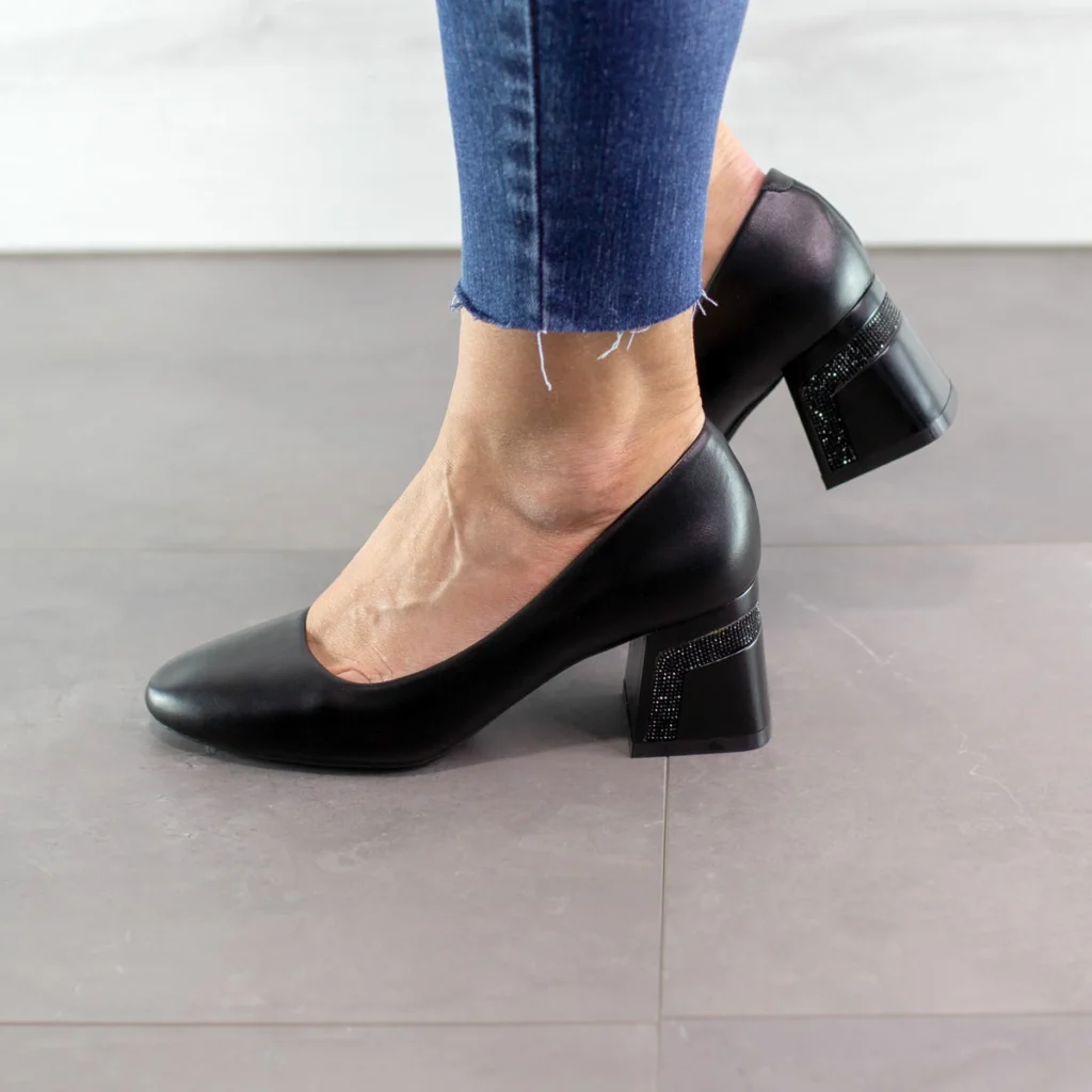 Дамски обувки