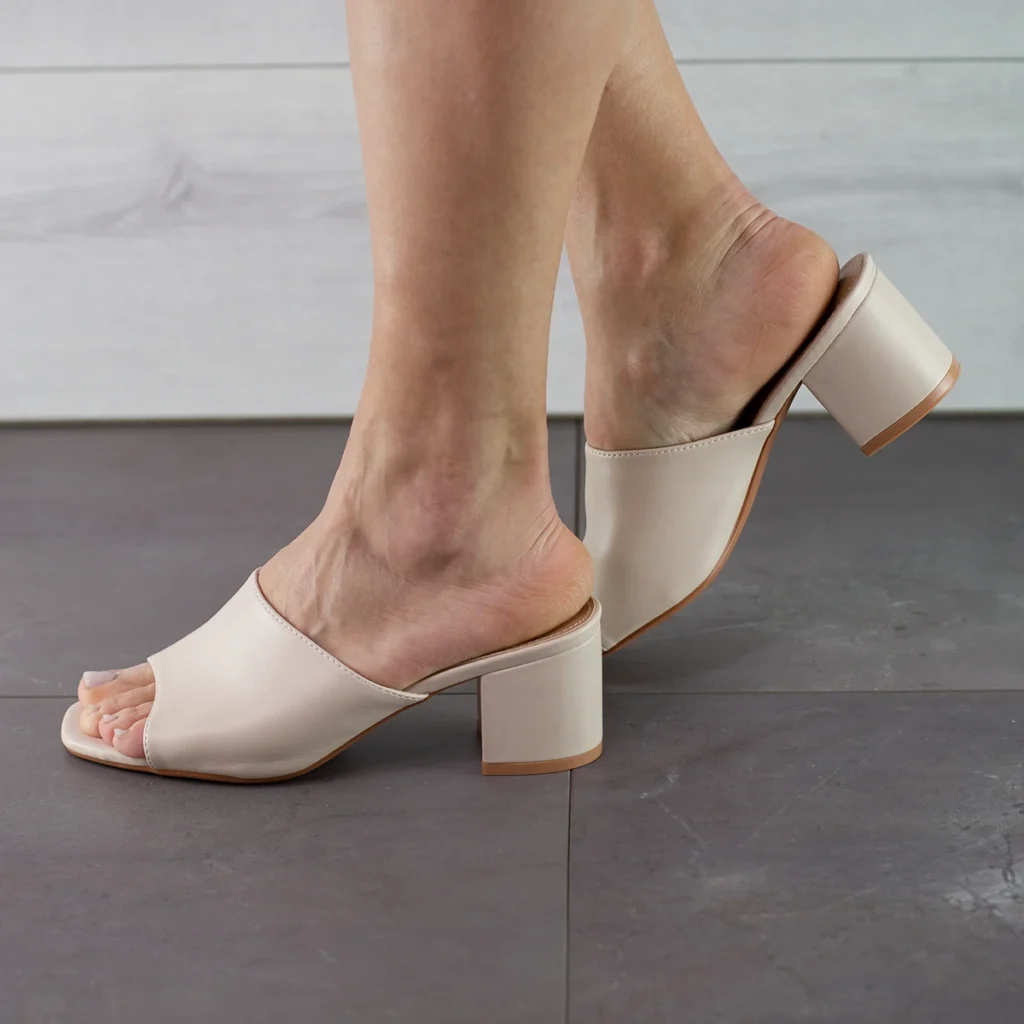 Дамски чехли