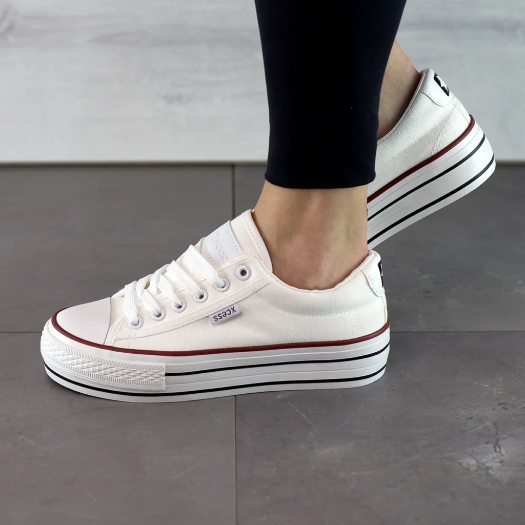 Дамски ежедневни обувки 1543