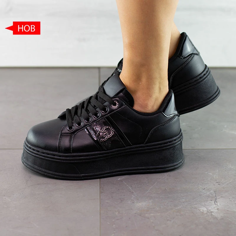 Дамски спортни обувки J25167